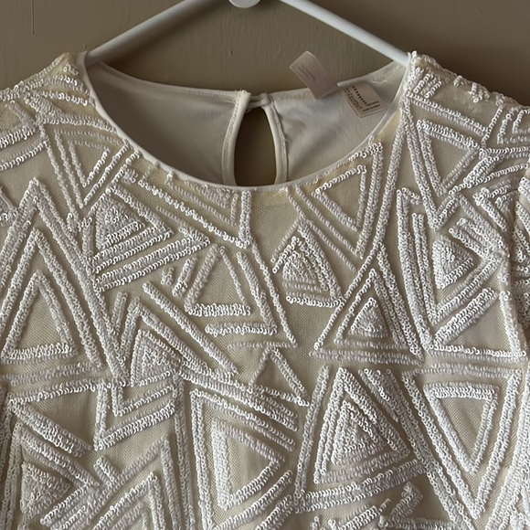 Forever 21 Crop Top with Sequins 🌸 - Picture 4 of 7